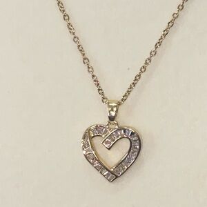 Elegant Gold Heart Pendant Necklace